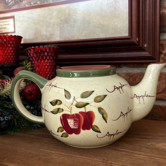 Home Interiors Apple Orchard Collection Tea Pot - Picture 1 of 3